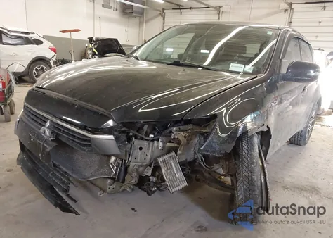 2017 Mitsubishi Outlander Sport 2.0 Le z USA, uszkodzony, nr VIN JA4AR3AUXHZ060317